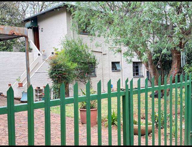 2 BEDROOM APARTMENT FOR SALE IN LAKESIDE